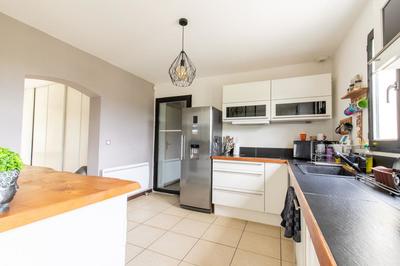 Maison - 245 m² - 7 pièces