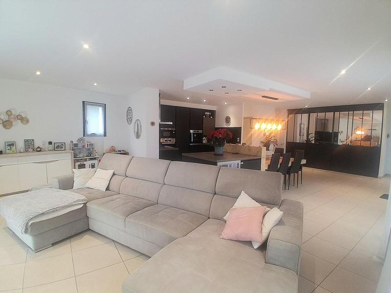 Maison - 135 m² - 5 pièces