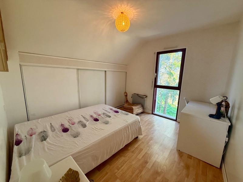 Maison - 200 m² - 10 pièces