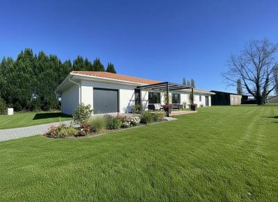 Maison - 138 m² - 5 pièces