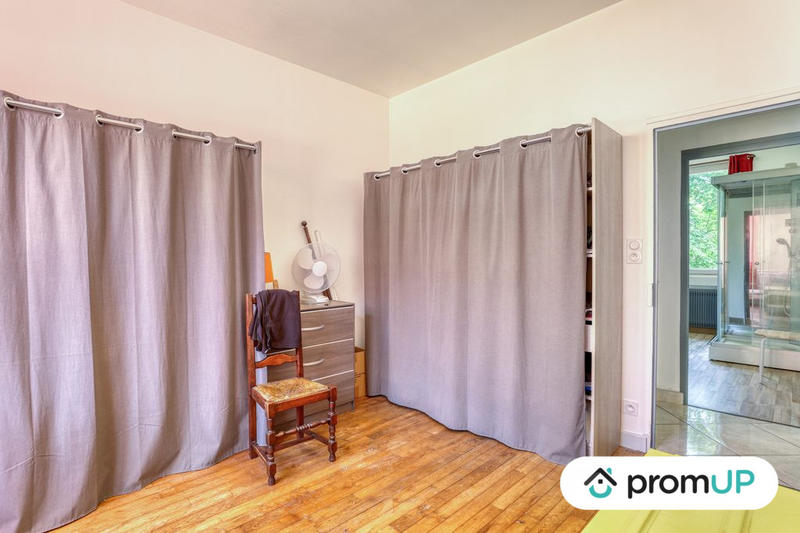 Maison - 135 m² - 7 pièces