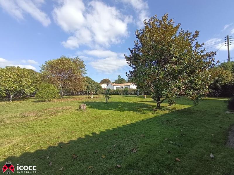 Demeure - 185 m² - 6 pièces