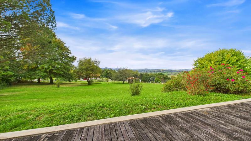 Maison - 316 m² - 10 pièces