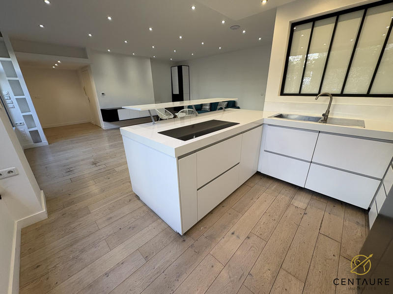 Appartement - 95 m² - 4 pièces