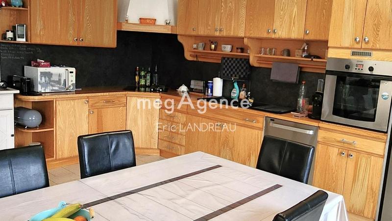 Maison - 99 m² - 4 pièces