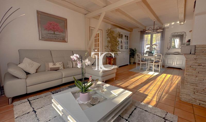 Maison - 97 m² - 5 pièces