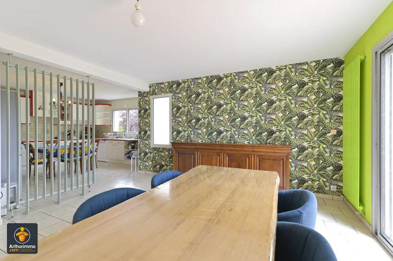 Maison - 236 m² - 7 pièces