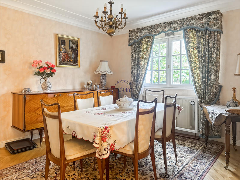 Propriété - 170 m² - 8 pièces