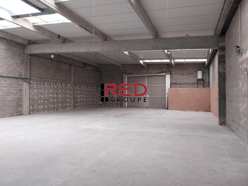 Entrepôt - 312 m²