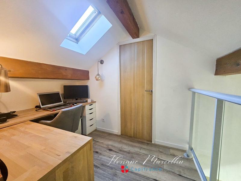 Maison - 254 m² - 5 pièces