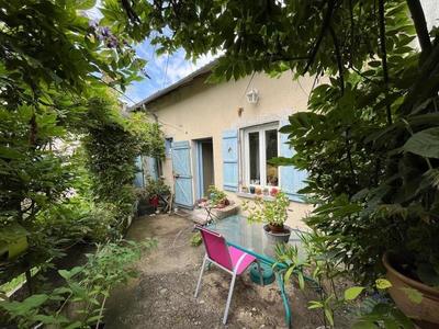 Maison - 155 m² - 8 pièces