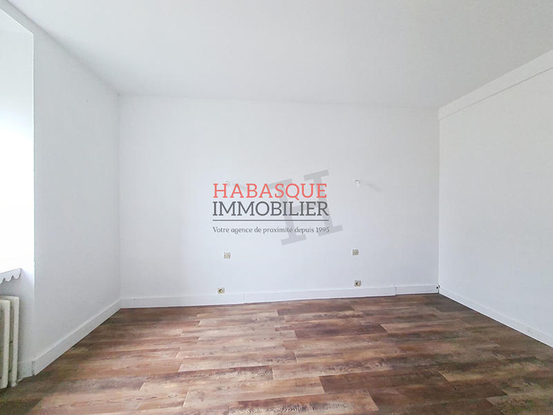 Maison - 127 m² - 8 pièces