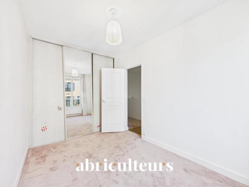 Appartement ancien - 86 m² - 5 pièces