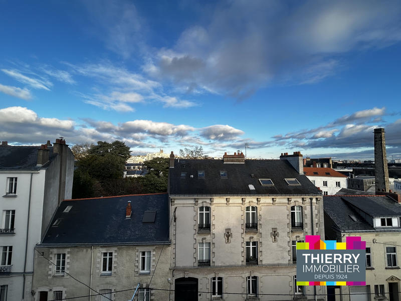 Appartement - 90 m² - 4 pièces