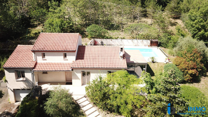 Maison - 115 m² - 5 pièces