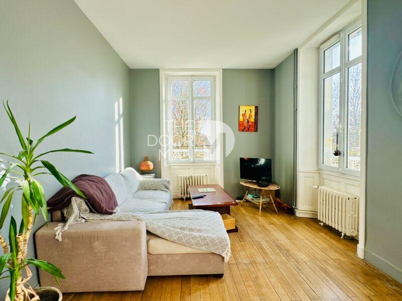 Maison bourgeoise - 144 m² - 9 pièces