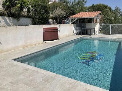 Propriété - 348 m² - 15 pièces