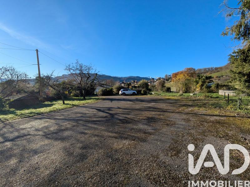 Maison - 263 m² - 9 pièces