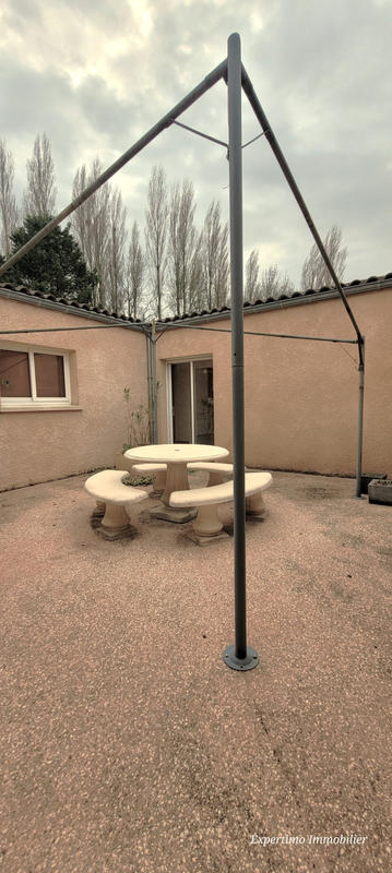 Maison - 165 m² - 8 pièces