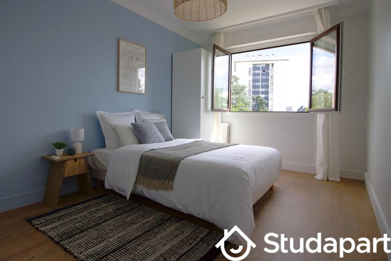 Chambre - 13 m² - 1 pièce