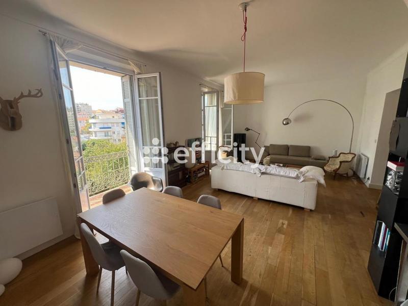 Appartement - 97 m² - 4 pièces