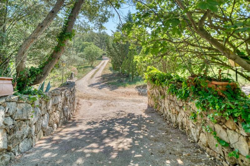 Bastide - 430 m² - 7 pièces