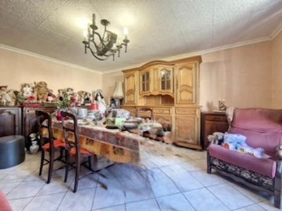 Maison - 101 m² - 5 pièces