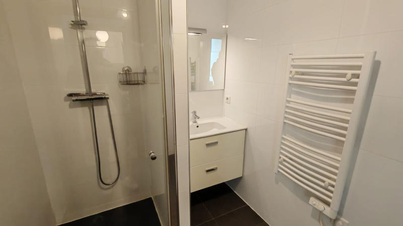 Appartement - 99 m² - 4 pièces