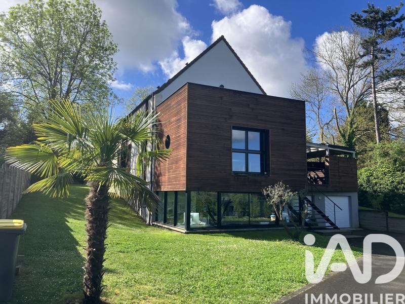 Maison de maîtres - 317 m² - 10 pièces