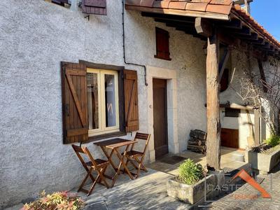 Maison en pierre - 223 m² - 7 pièces
