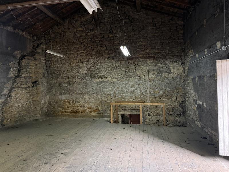 Maison ancienne - 78 m² - 1 pièce