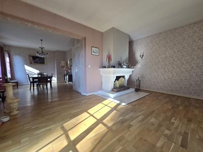 Maison - 105 m² - 4 pièces