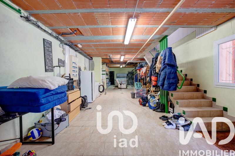 Maison - 200 m² - 9 pièces