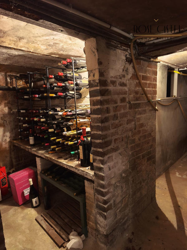 Maison ancienne - 246 m² - 8 pièces