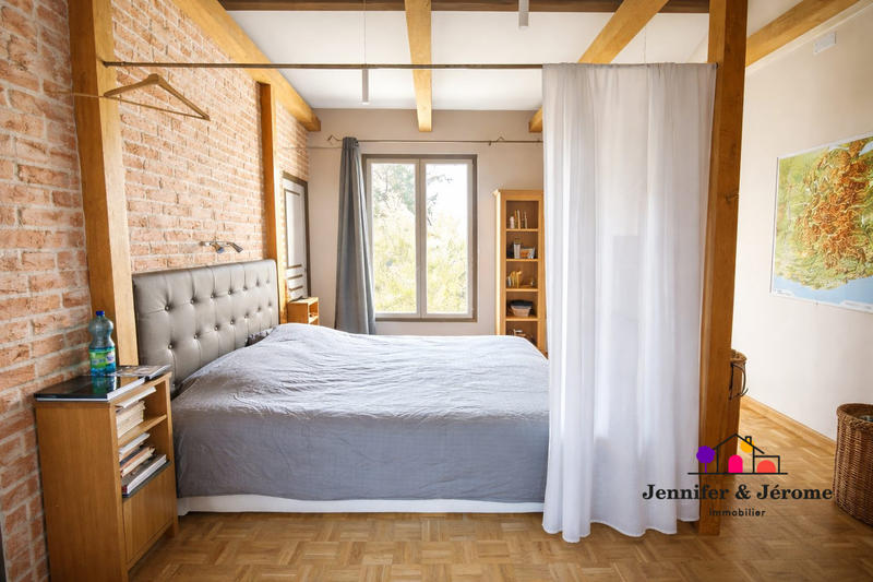 Maison - 267 m² - 9 pièces