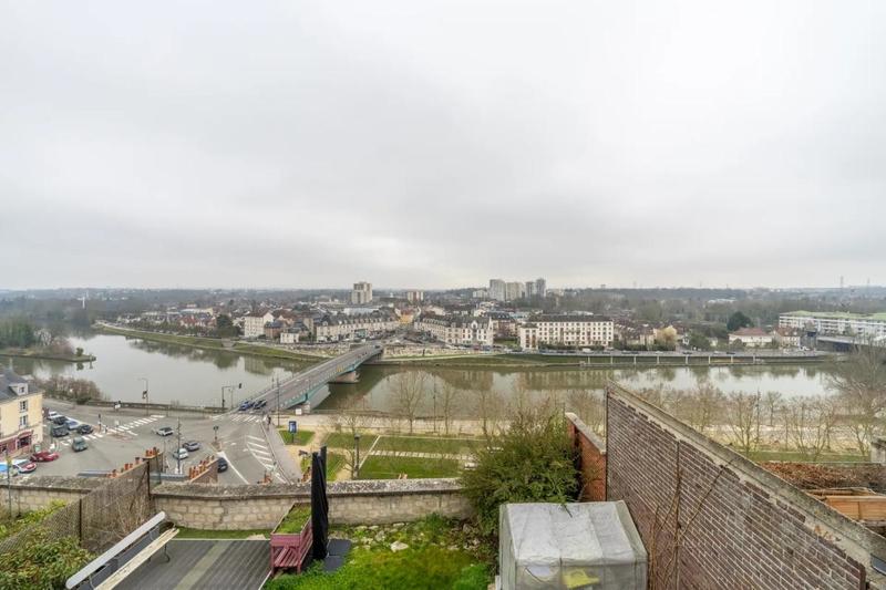 Maison - 174 m² - 7 pièces