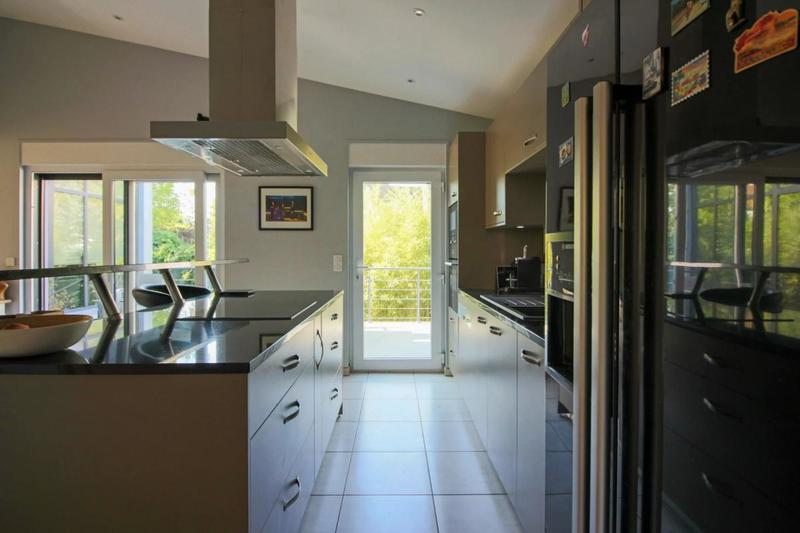 Propriété - 143 m² - 5 pièces