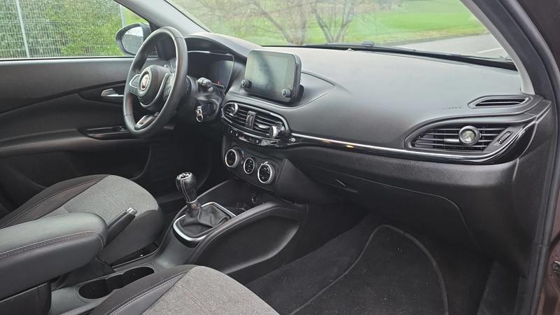 Fiat Tipo 1.0 i 100 Cross - 5 places