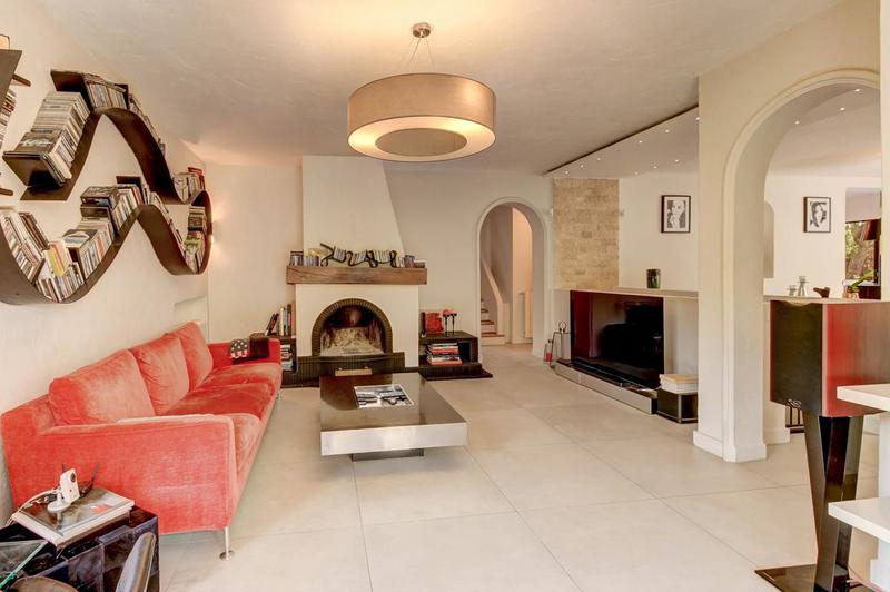 Villa - 204 m² - 6 pièces