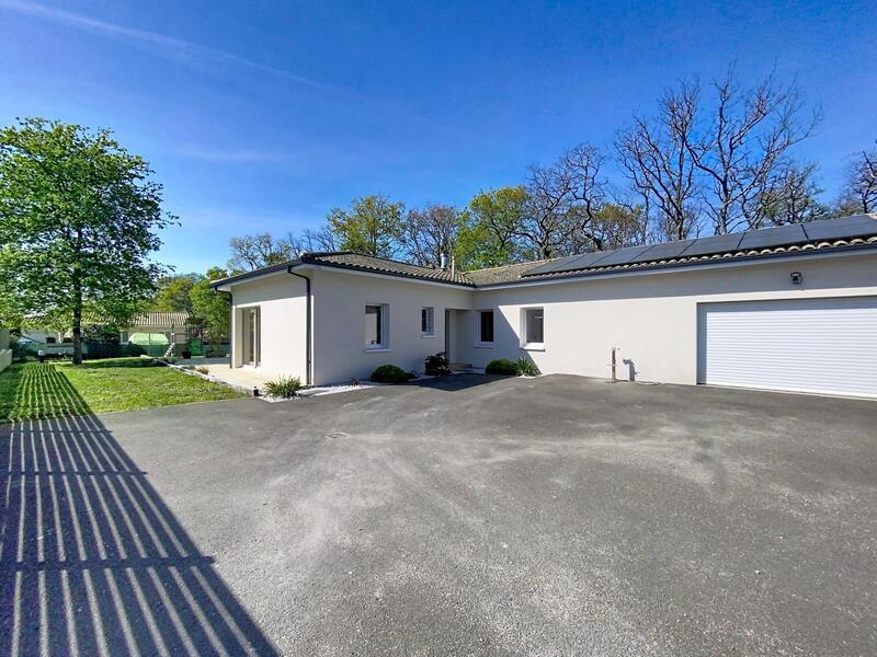 Maison - 160 m² - 6 pièces