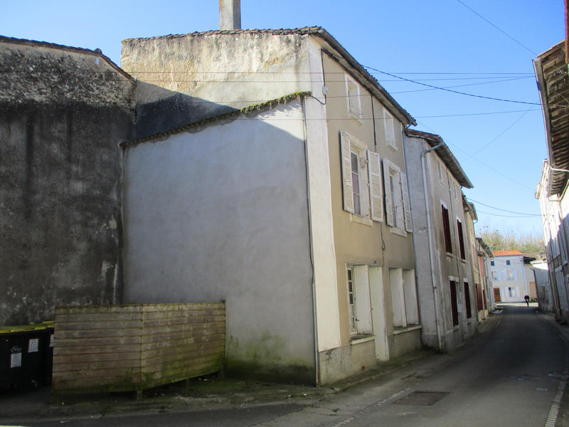 Maison - 170 m² - 7 pièces