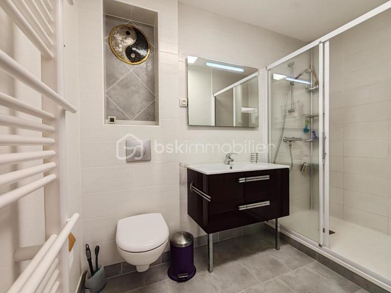 Appartement - 65 m² - 2 pièces