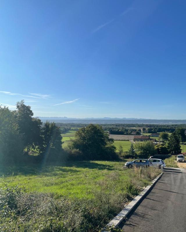 Terrain constructible - 1 041 m²