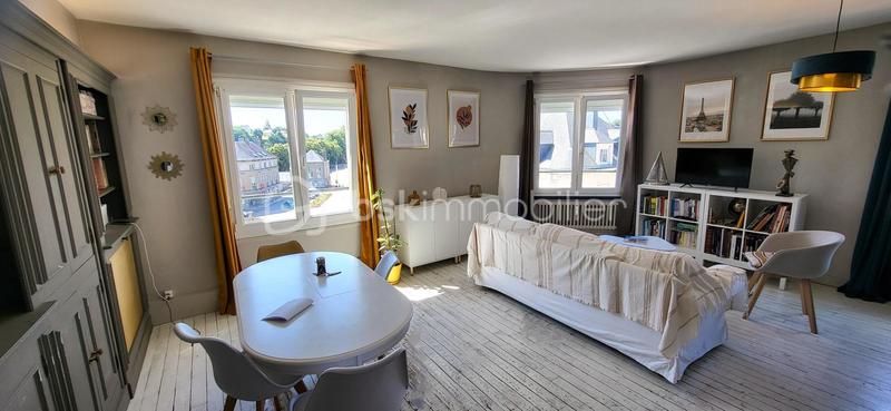 Appartement - 98 m² - 5 pièces