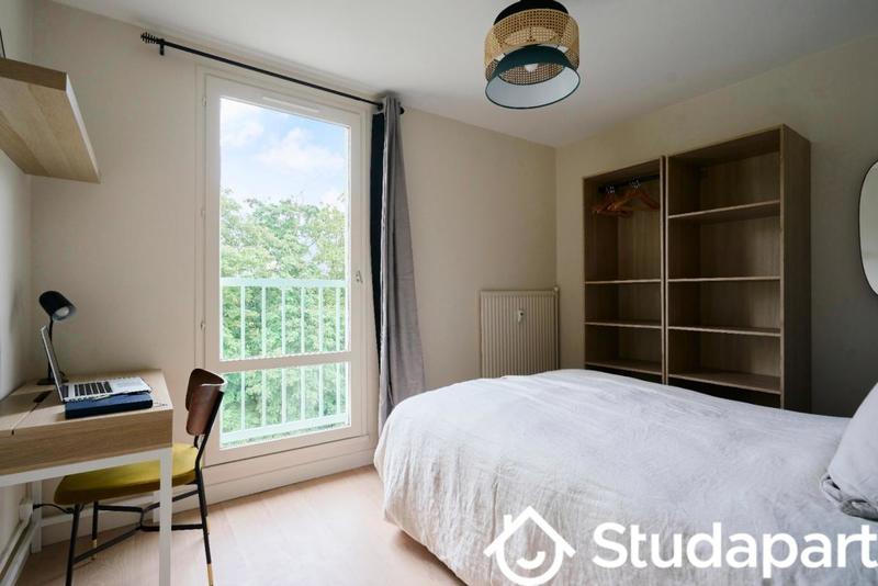 Chambre - 11 m² - 1 pièce