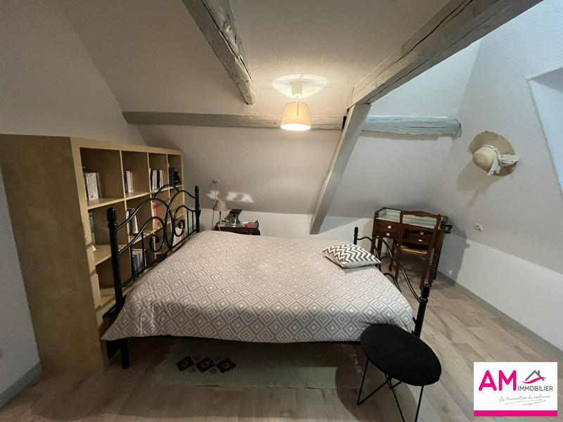 Appartement - 65 m² - 5 pièces