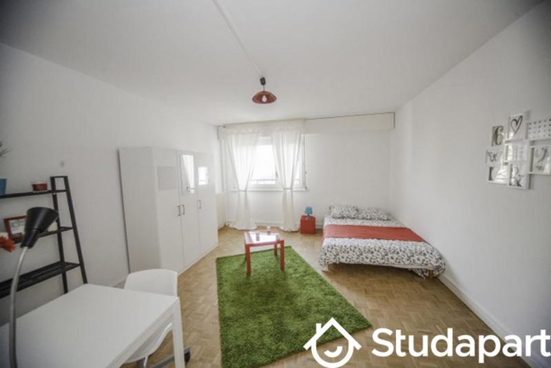 Chambre - 16 m² - 1 pièce