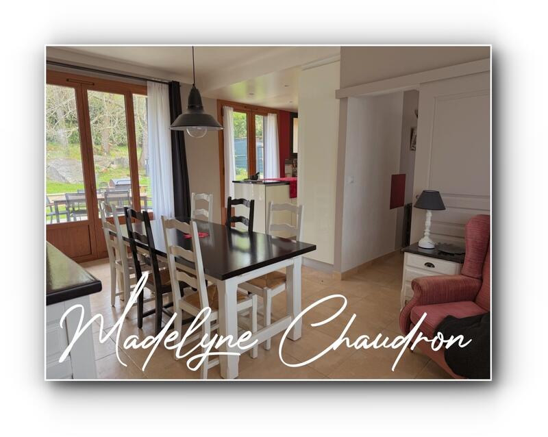 Maison - 93 m² - 5 pièces