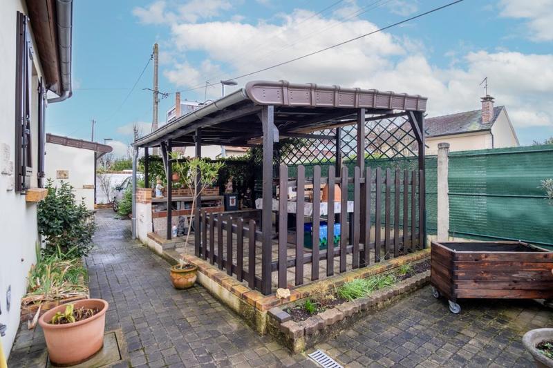 Maison - 85 m² - 4 pièces