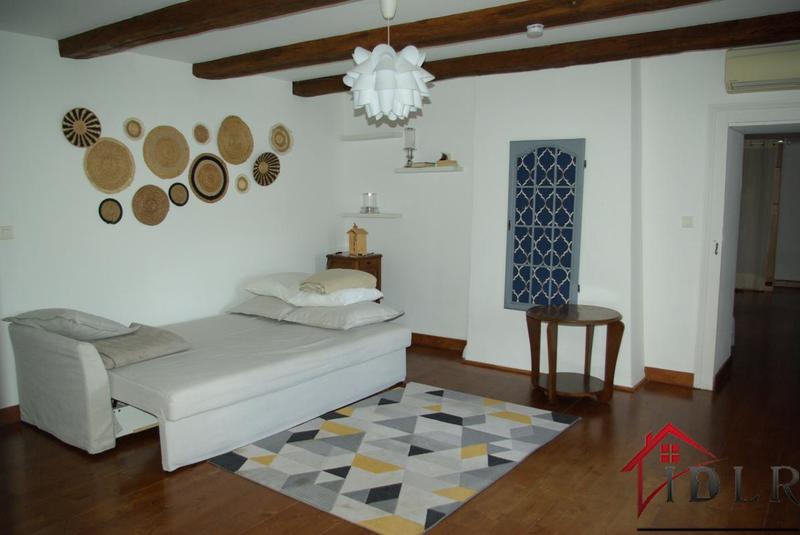 Propriété - 245 m² - 10 pièces